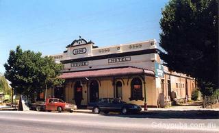 Court House Hotel
