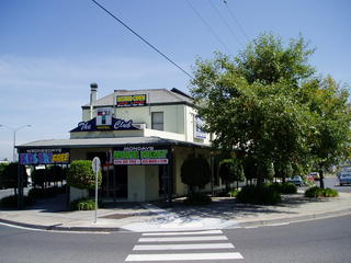 Club Hotel