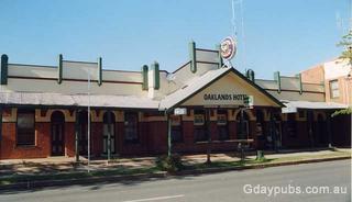 Oaklands Hotel
