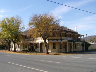 Seven Creeks Hotel