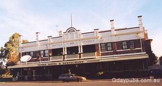 Yenda Hotel