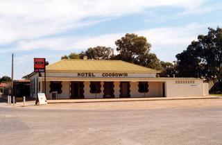 Coobowie Hotel