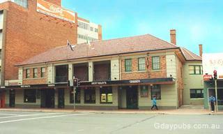 Dicey Riley's Hotel