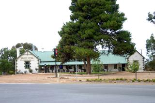 Bridge Hotel