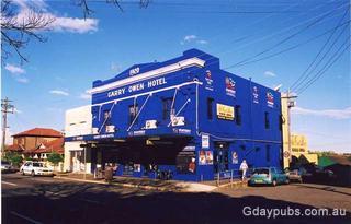 click to enlarge Garry Owen Hotel