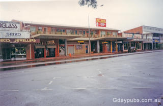 Lee's Hotel