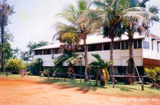 Garradunga Hotel