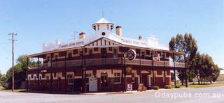 Farmers Home Hotel