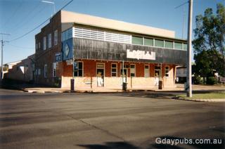 Former Leo Hotel