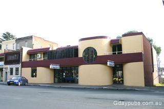 Waratah Bar & Grill
