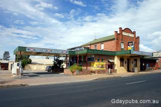 Commercial Hotel