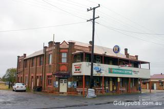 Tattersalls Hotel
