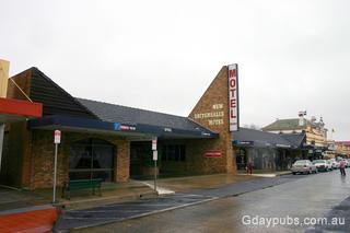 click to enlarge New Tattersalls Hotel Motel
