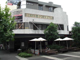 Former Hotel Broadway