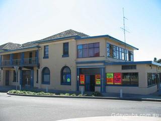 Huskisson Hotel