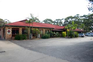 Stuarts Point Tavern