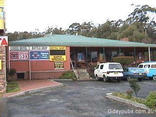 Cooee Hotel