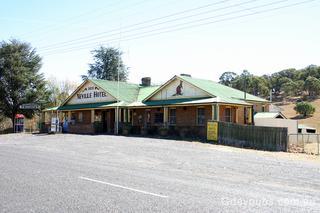 Neville Hotel
