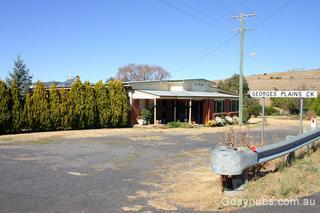 Former Georges Plains Hotel