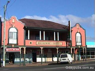 Broadway Hotel