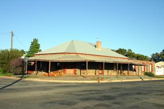 Former Gladstone Hotel