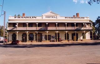 Franklin Harbour Hotel