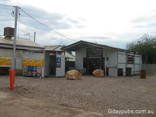 Back Of Bourke Hotel (The)