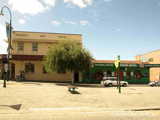 Premier Hotel