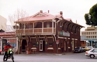 Hampshire Hotel