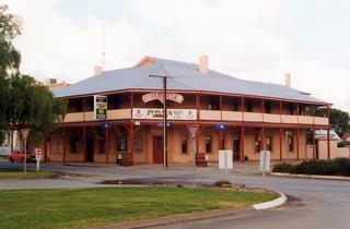 Commercial Hotel
