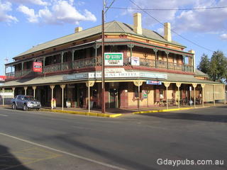 Federal Hotel