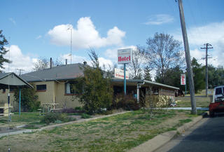 Burrendong Hotel