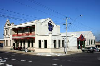 Mitchell River Tavern