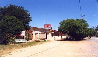 Farmers Inn Hotel