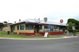Port Campbell Hotel