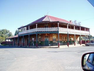 Former Yerong Hotel