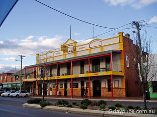 Royal Hotel