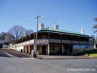 Wallendbeen Hotel