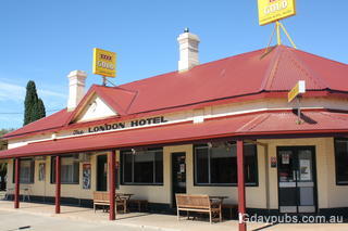 London Hotel Motel