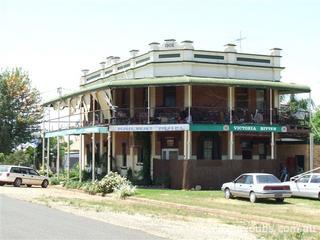 Former Railway Hotel
