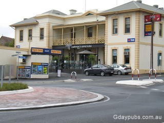 Bushmans Arms Hotel