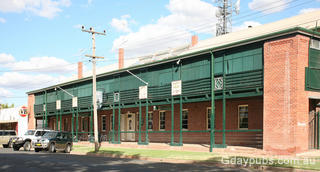 Port O Bourke Hotel