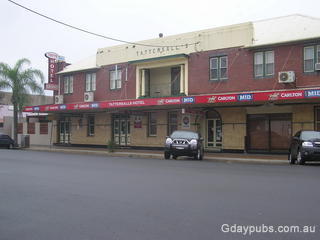 Tattersalls Hotel