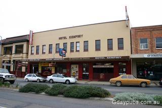 Kempsey Hotel