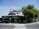 Club Hotel