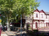Flanagan's Border Inn